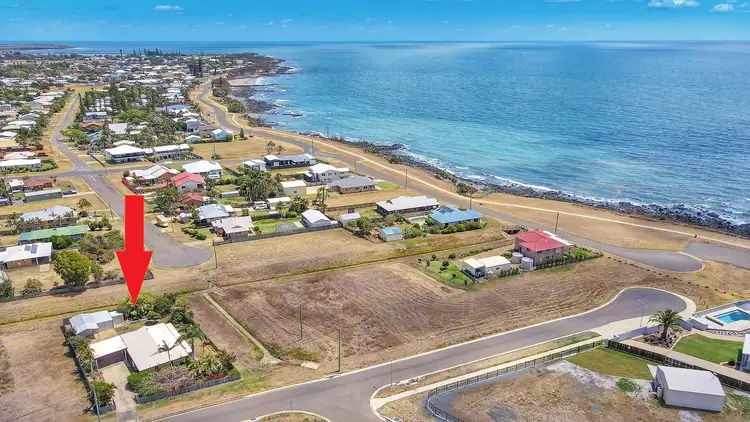 8 Dryden St, Burnett Heads QLD 4670