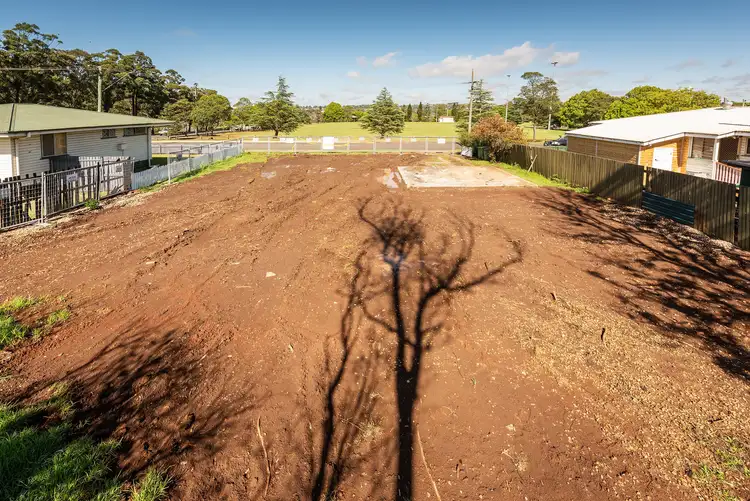 36 Doyle St, Harlaxton QLD 4350