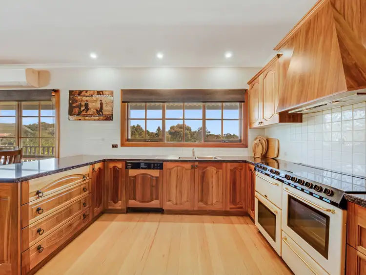 Fourth view of Homely house listing, 18 Sheridan Ct, Rutherglen VIC 3685