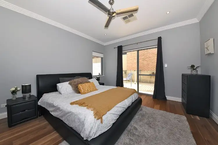 Sixth view of Homely house listing, 5 Calita Pass, Carramar WA 6031