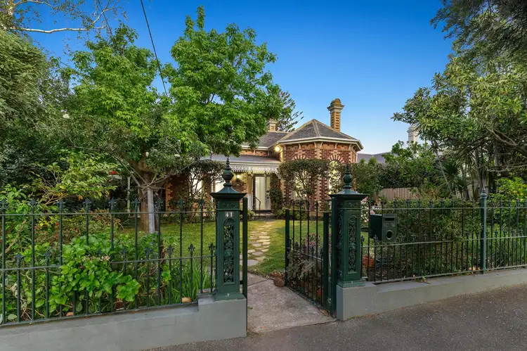 41 Middle Cres, Brighton VIC 3186