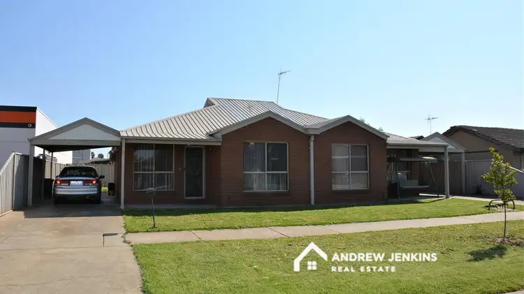 Main view of Homely unit listing, 2/103 Queen Street, Cobram VIC 3644