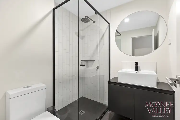 Fifth view of Homely apartment listing, 210/82 Bulla Road, Strathmore VIC 3041