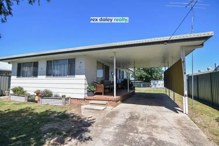 9 Cameron Street, Inverell NSW 2360