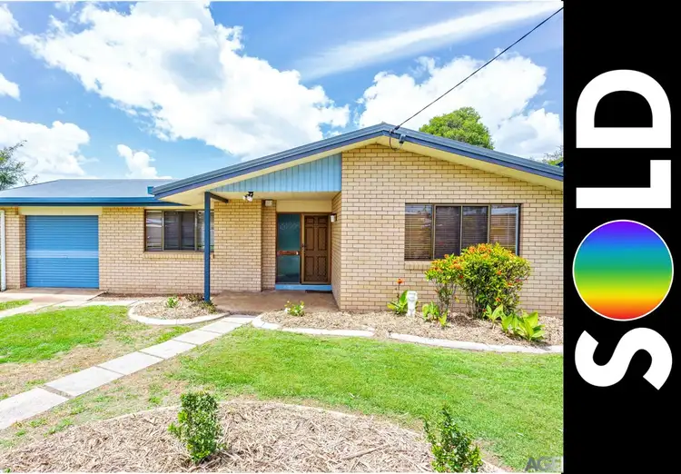 12 Leonard St, Southside QLD 4570