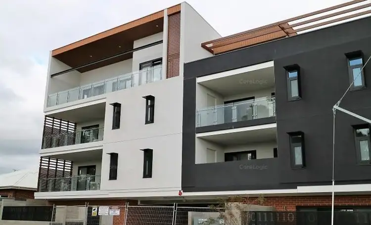 Main view of Homely unit listing, 11/10 Ross Street, Kewdale WA 6105