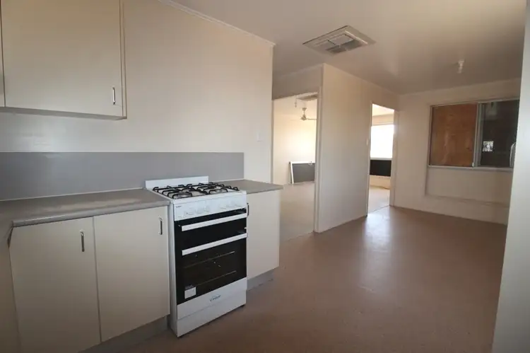 4 Martin St, Mount Isa QLD 4825