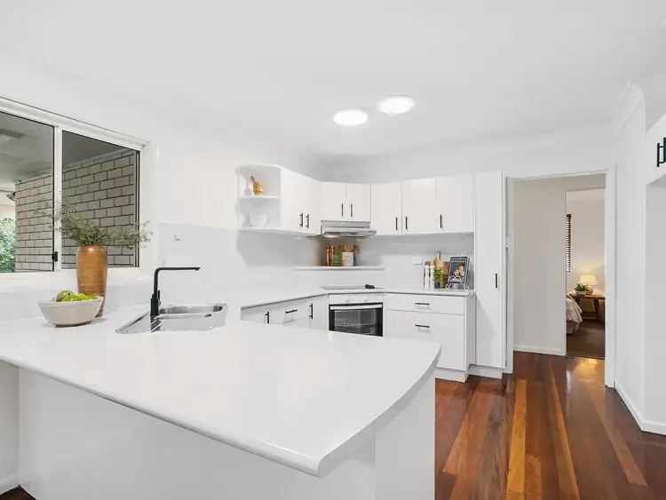 43 Hillock St, Coorparoo QLD 4151
