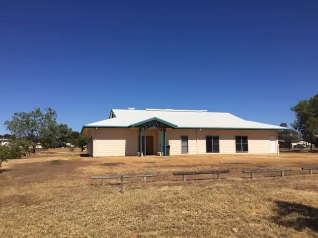 33 Acacia St, Blackwater QLD 4717