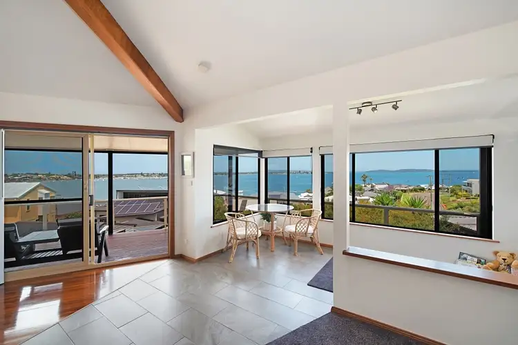 59 Ross St, Belmont NSW 2280