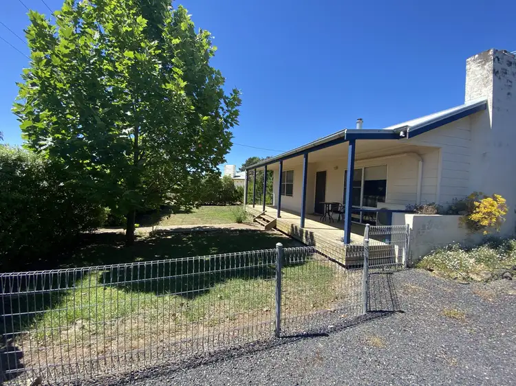 65 Clarke Street St, Penola SA 5277