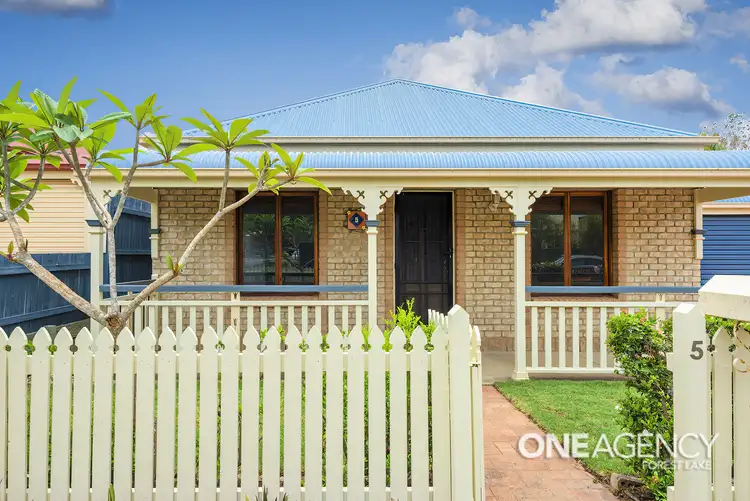 5 Drake Pl, Forest Lake QLD 4078
