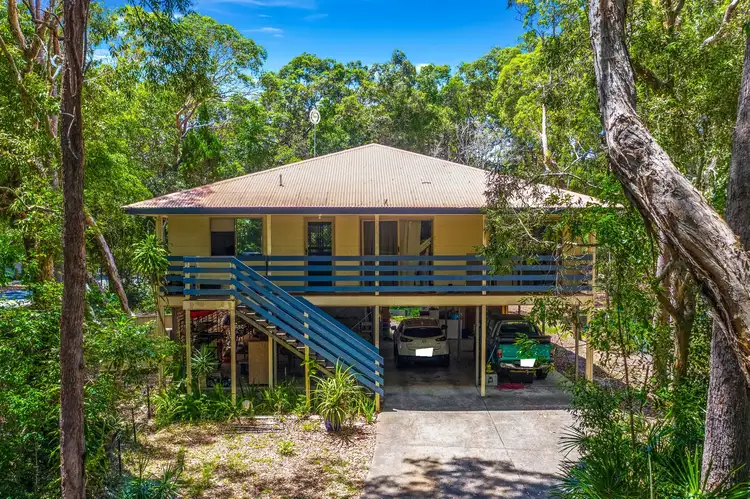 6 Redwood Ct, Rainbow Beach QLD 4581