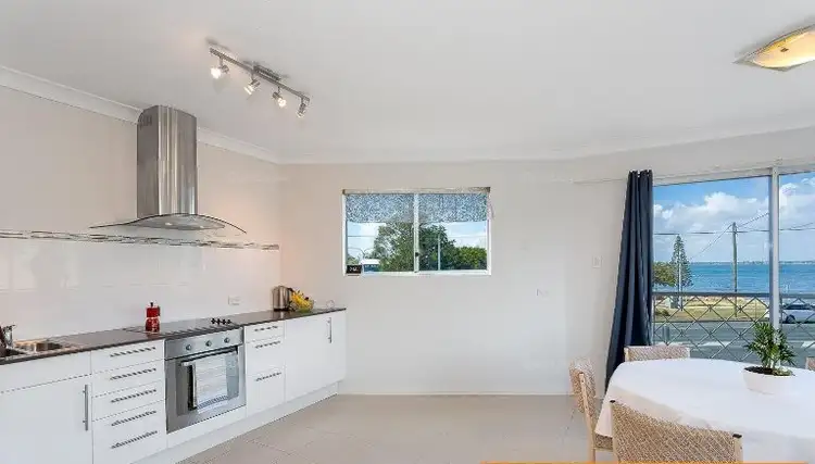 Fifth view of Homely unit listing, Unit 2/102 Hornibrook Esp, Clontarf QLD 4019