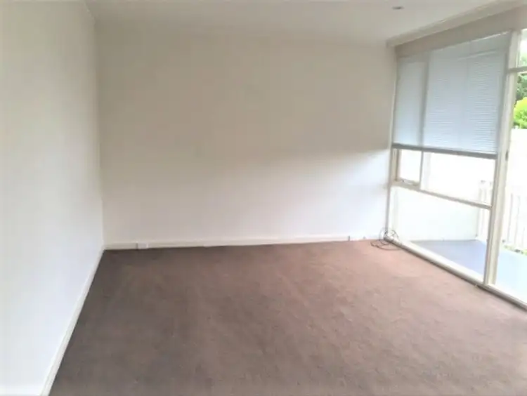 Fourth view of Homely apartment listing, 14/5 Selwyn Ct, Toorak VIC 3142