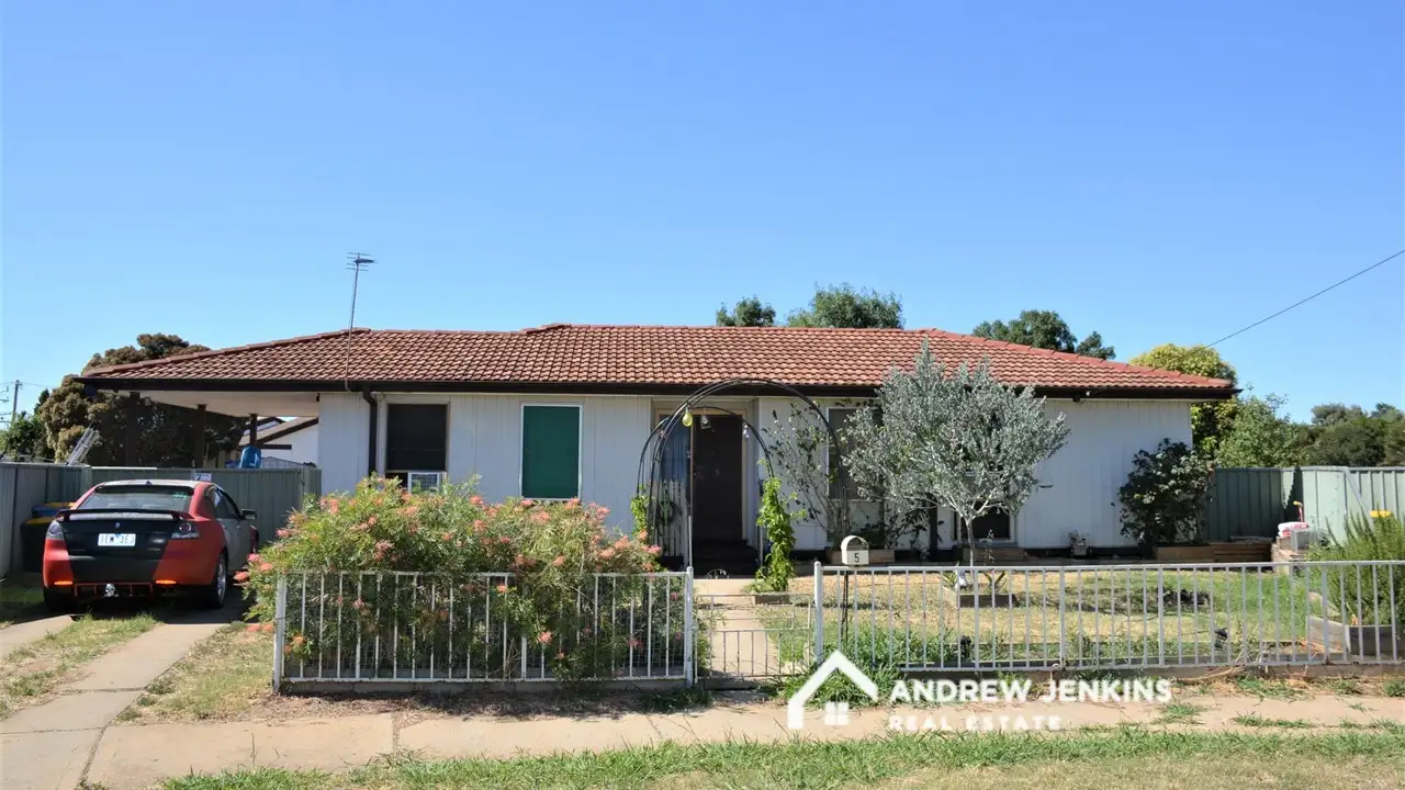 Main view of Homely house listing, 5 Ovens Ct, Cobram VIC 3644