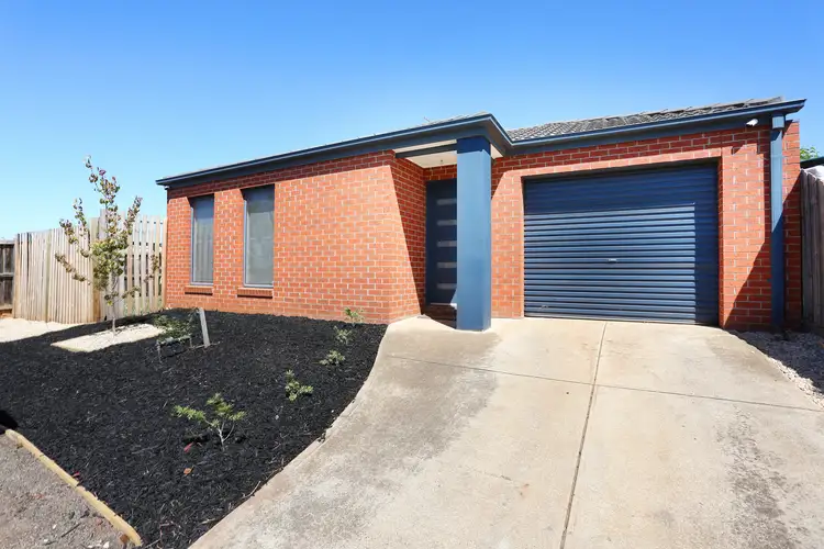 1/20-22 Roslyn Park Dr, Harkness VIC 3337