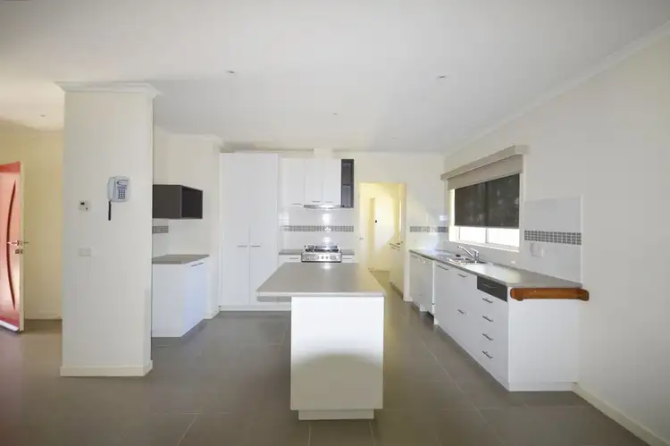 Fourth view of Homely unit listing, Unit 2/9 Davis Ct, Traralgon VIC 3844