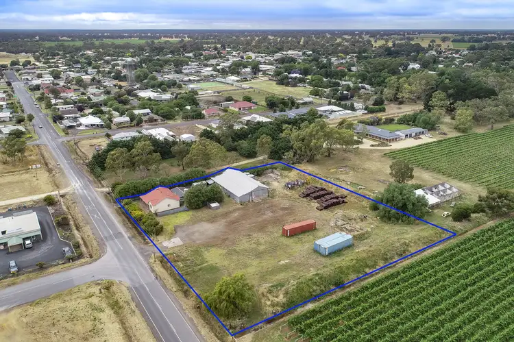 6 Robe Rd, Penola SA 5277