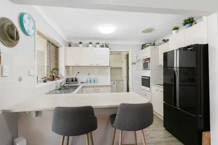 Fifth view of Homely semi-detached listing, Unit 2/18 Hoya Crescent, Bongaree QLD 4507