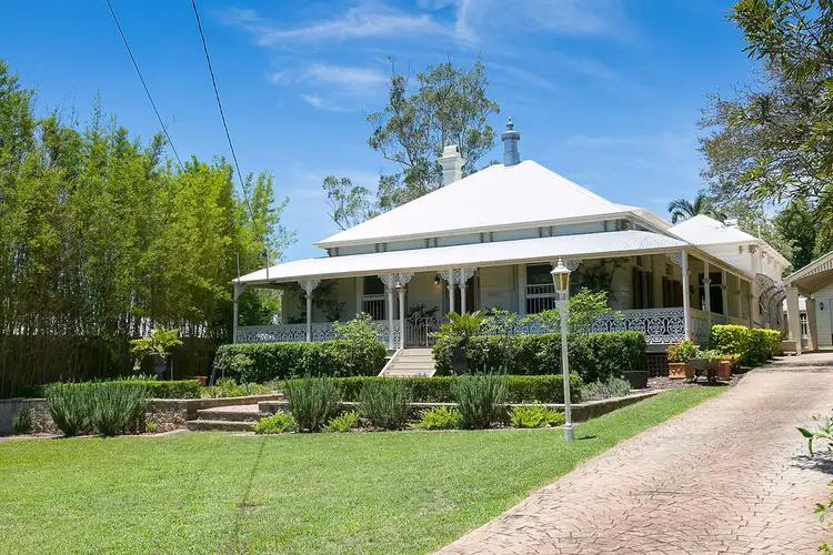 9 York St, East Ipswich QLD 4305