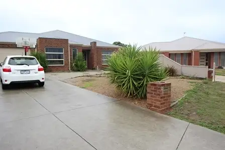 4 Stefano Ct