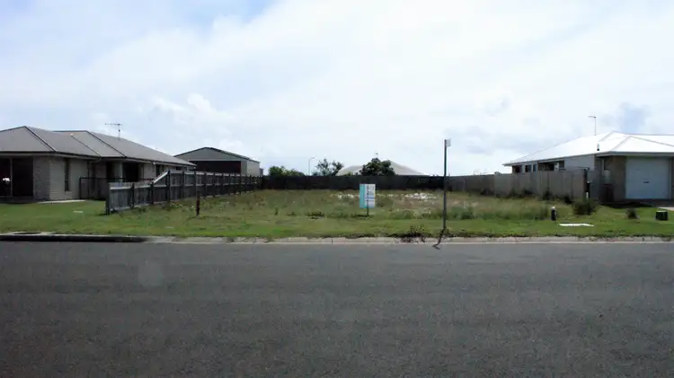 5 Eagle Rd, Woodgate QLD 4660