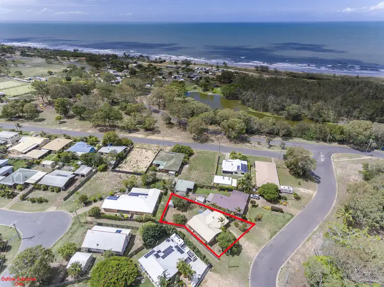 10 Lagoon Dr, Moore Park Beach QLD 4670