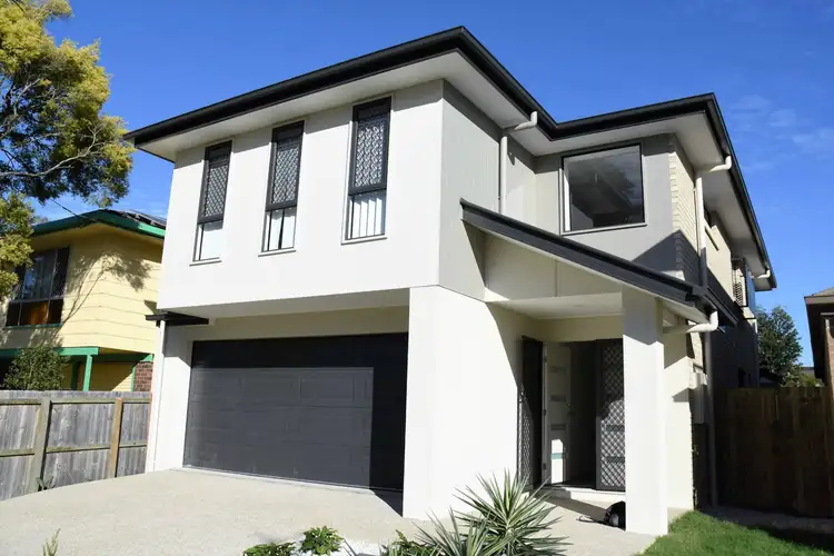 18 Currawong Drive