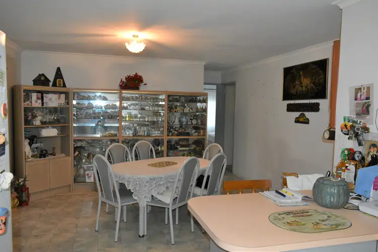 Sixth view of Homely house listing, 3 Jenny Ct, Point Vernon QLD 4655