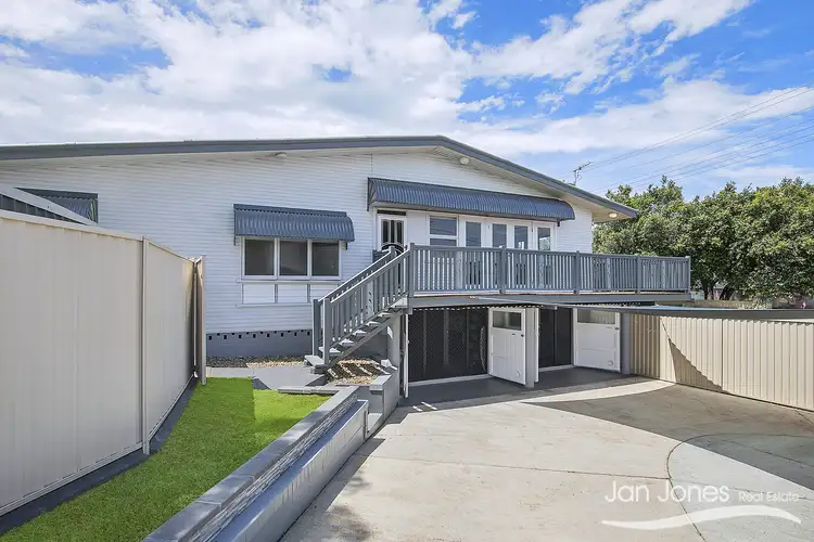 101 Maine Rd, Clontarf QLD 4019