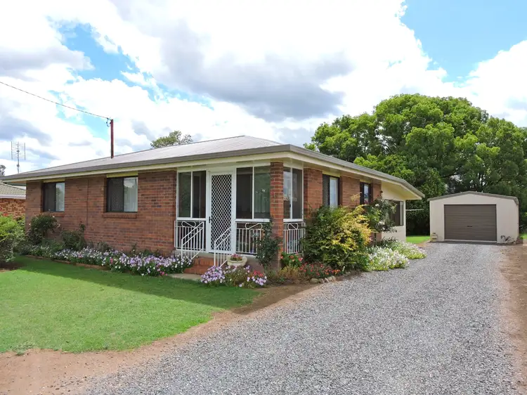 14 Gordon St, Allora QLD 4362