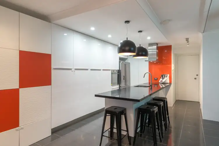 Sixth view of Homely unit listing, Unit 8/32 Fortescue St, Spring Hill QLD 4000