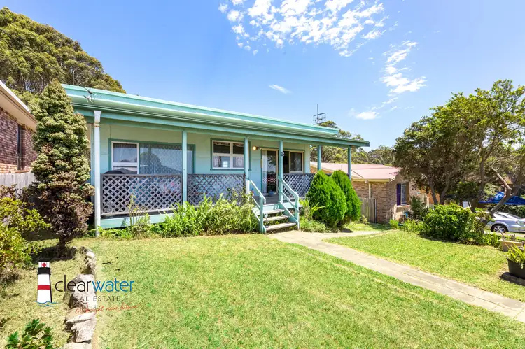 15 Montague Ave, Kianga NSW 2546
