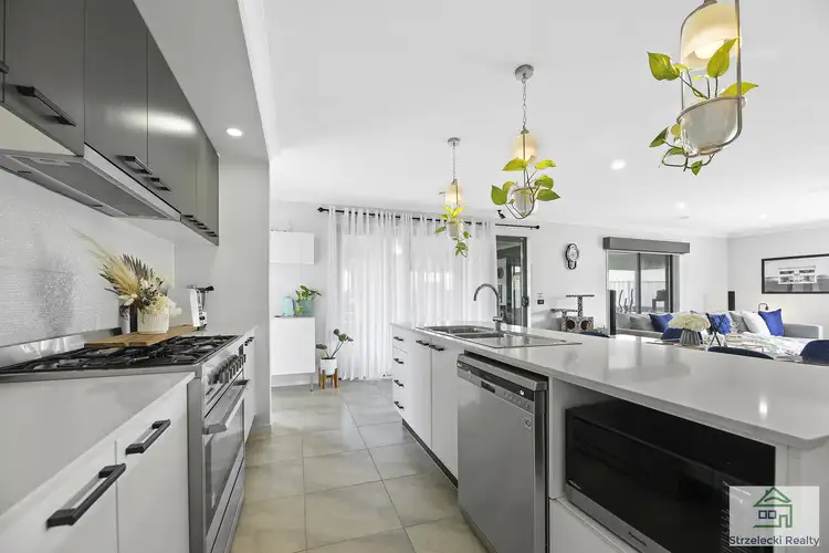 Seventh view of Homely house listing, 66 Davey Dr, Trafalgar VIC 3824