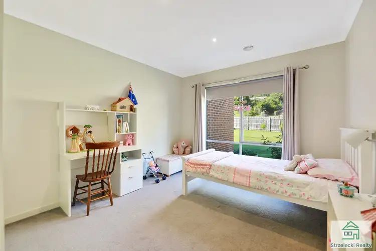 Seventh view of Homely house listing, 15 Fernlea Cl, Trafalgar VIC 3824