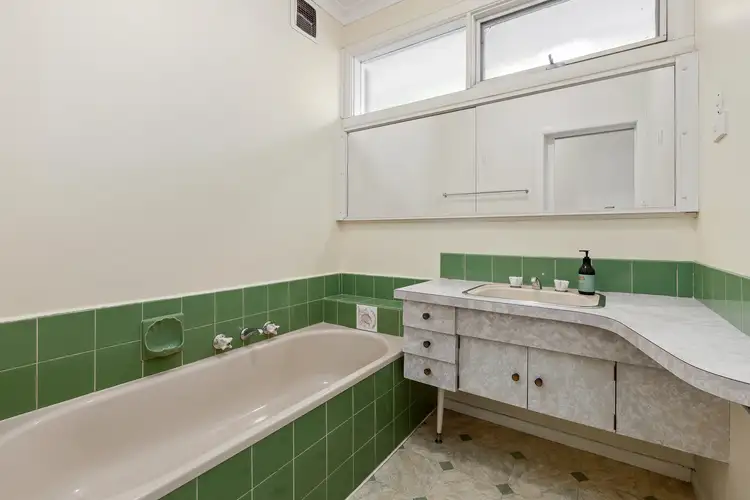 Fifth view of Homely house listing, 484 Lower Plenty Rd, Viewbank VIC 3084