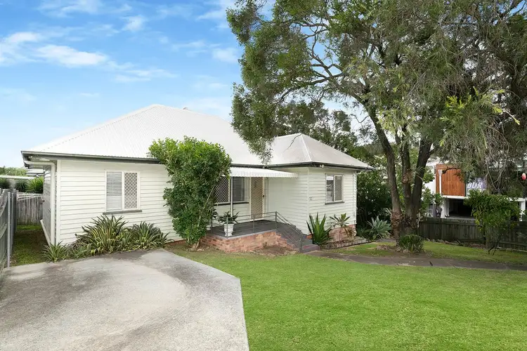 30 Wotton Street, Camp Hill QLD 4152