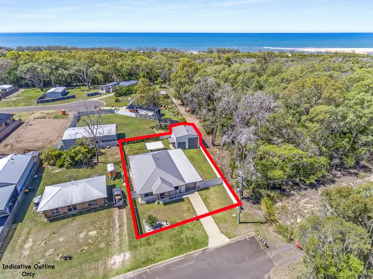25 Gengers Rd, Moore Park Beach QLD 4670