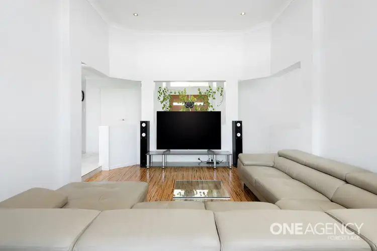 Second view of Homely house listing, 10 Gladys Street, Doolandella QLD 4077