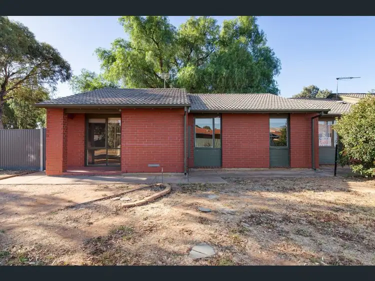 1 Amiens Pl, Salisbury Downs SA 5108