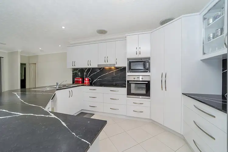 108 Eleventh Ave, Railway Estate QLD 4810