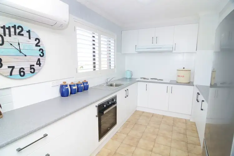 Second view of Homely unit listing, Unit 6/184 Imlay St, Eden NSW 2551