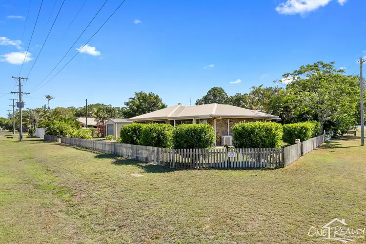 39 Cunningham St, Torquay QLD 4655