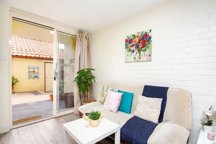 6T/24 Pearson Street, Churchlands WA 6018