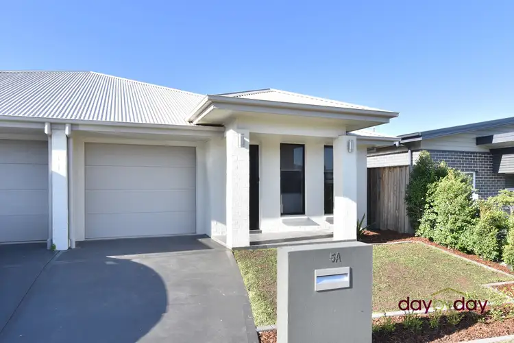 5a Robusta Street, Fletcher NSW 2287