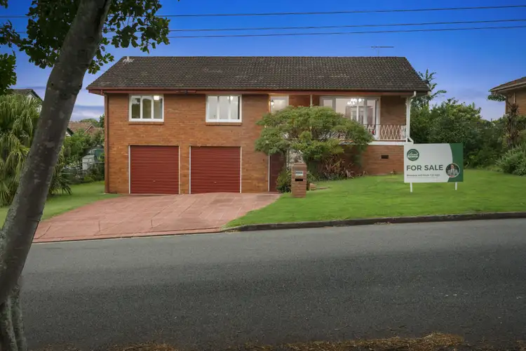 22 Kiparra St, Mansfield QLD 4122