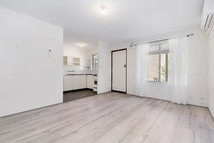 15 Flynn Street