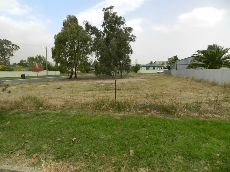 11 Wenke Street, Walla Walla NSW 2659