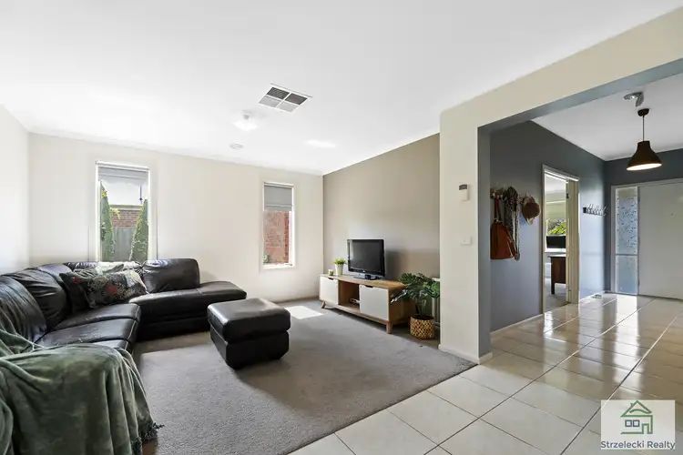 Fifth view of Homely house listing, 19 Hardy Dr, Trafalgar VIC 3824